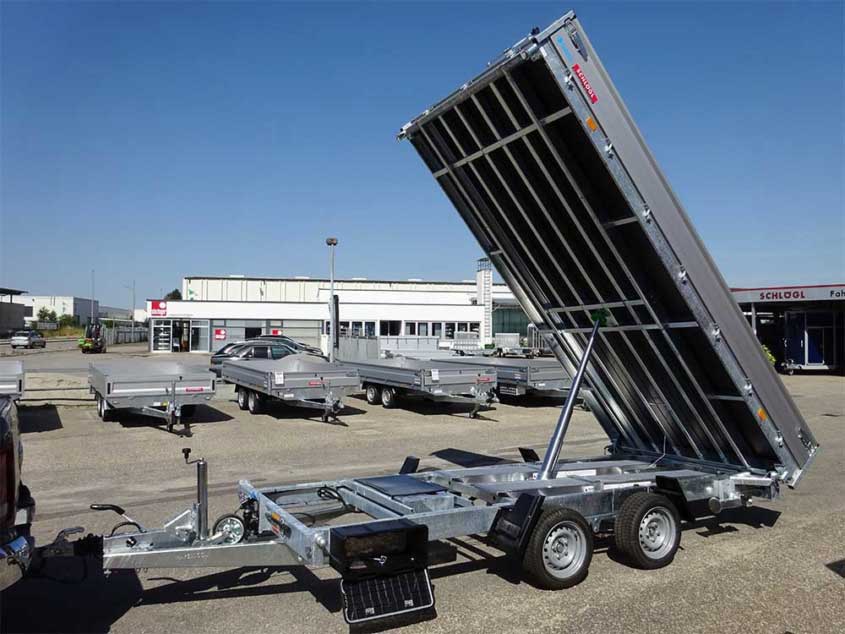 Tandem-Kipper aus Alu mit Hydraulik.