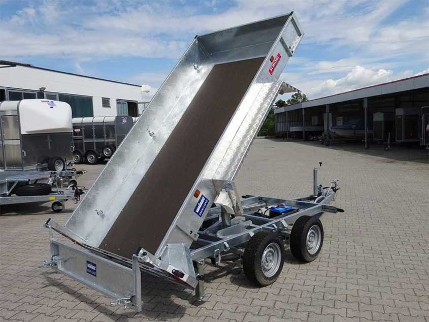 Tandem-Kipper aus Alu mit abnehmbarer Bordwand und Hydraulik.