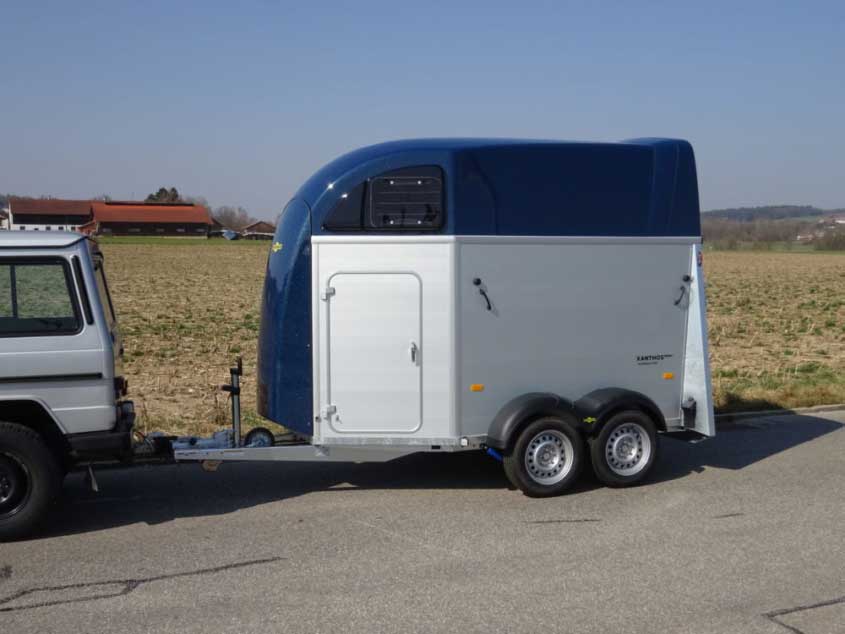 Pferdeanhaenger Tiertransporter Viehanhaenger